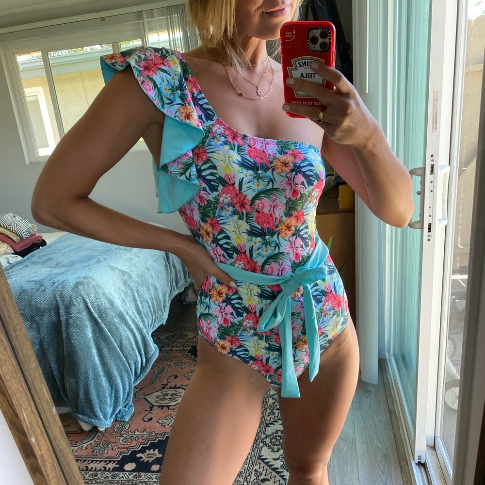FLORAL ONE PIECE